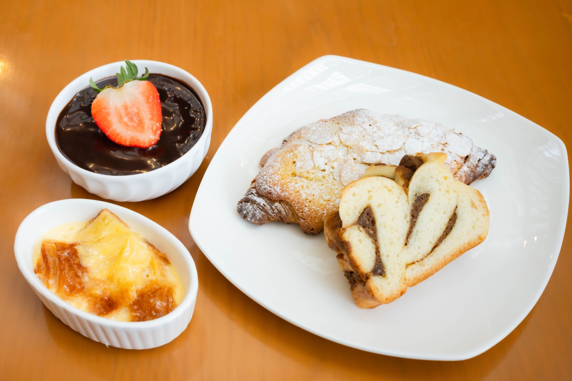 ヒルトン福岡シーホークでアップサイクルされて生まれ変わったスイーツ4種の写真