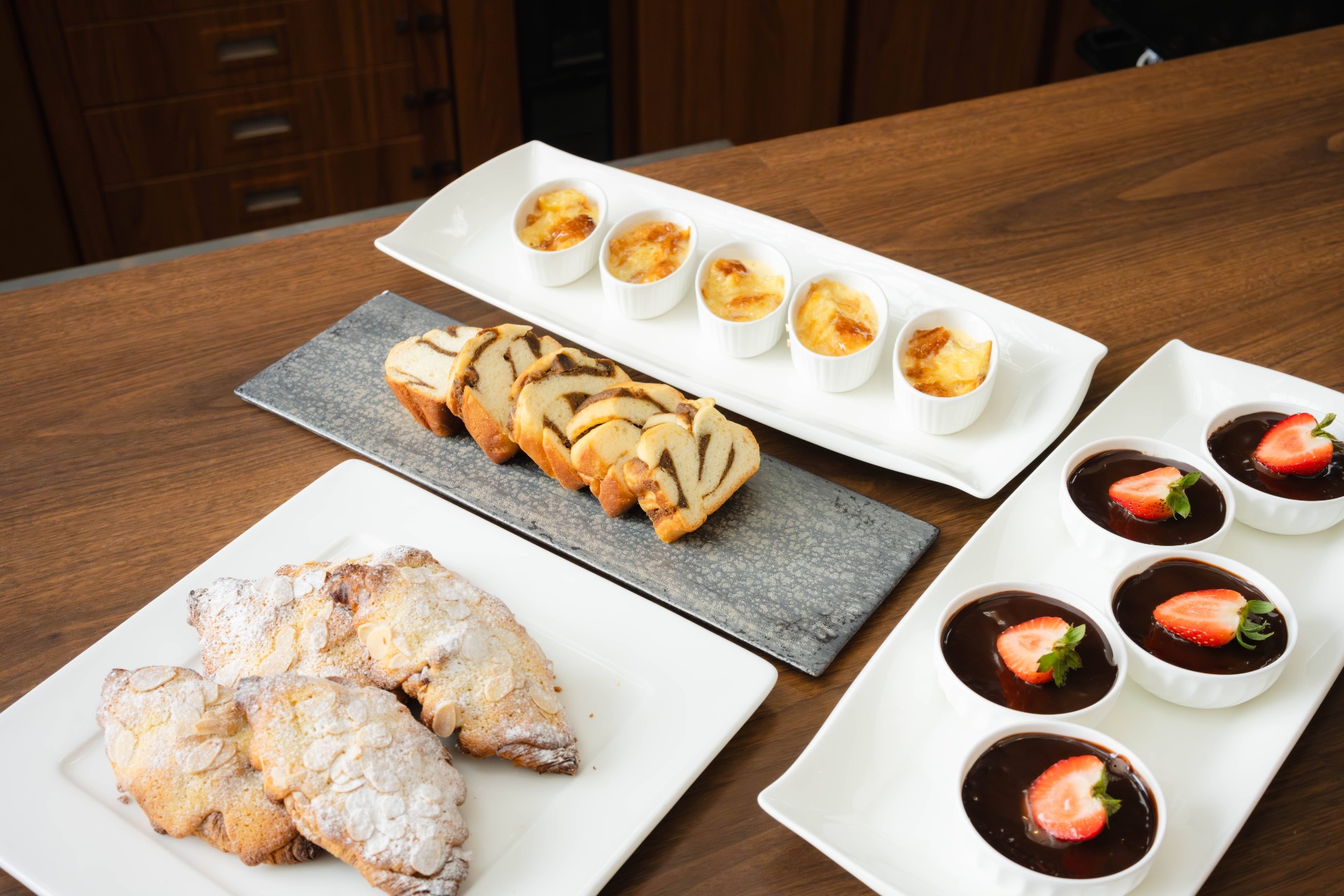 ヒルトン福岡シーホークでアップサイクルされて生まれ変わったスイーツ4種の写真