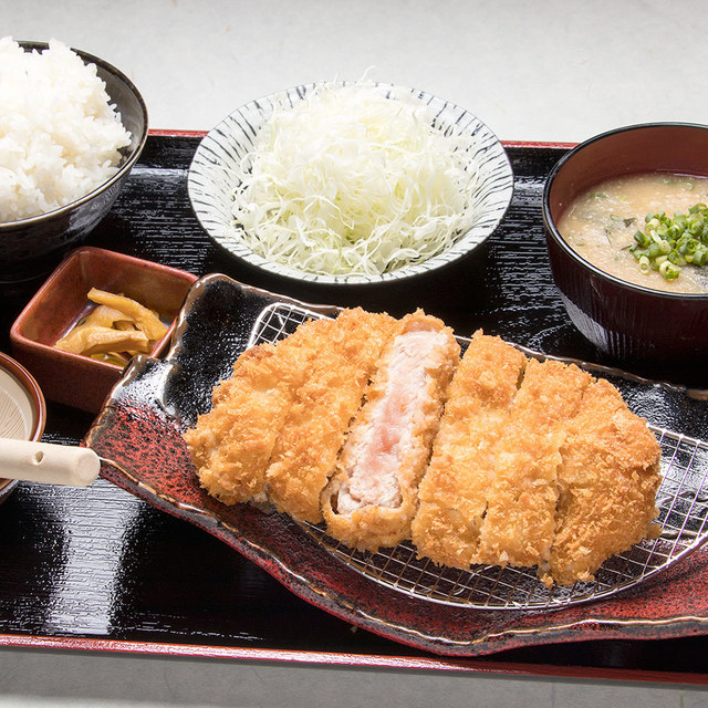 トンカツ＆カラアゲあかね農場　吉塚駅前店の料理